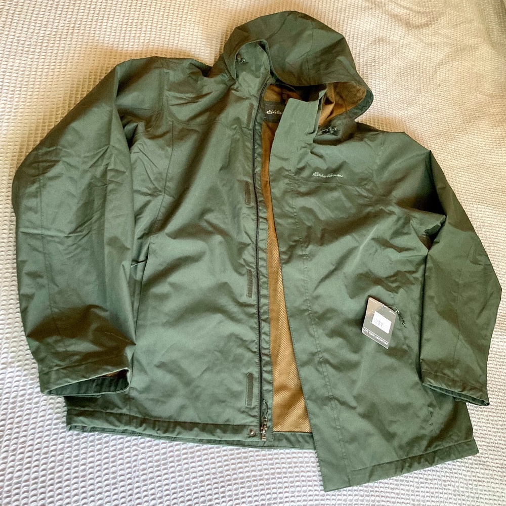 Eddie Bauer Men’s Rainfoil Packable Jacket